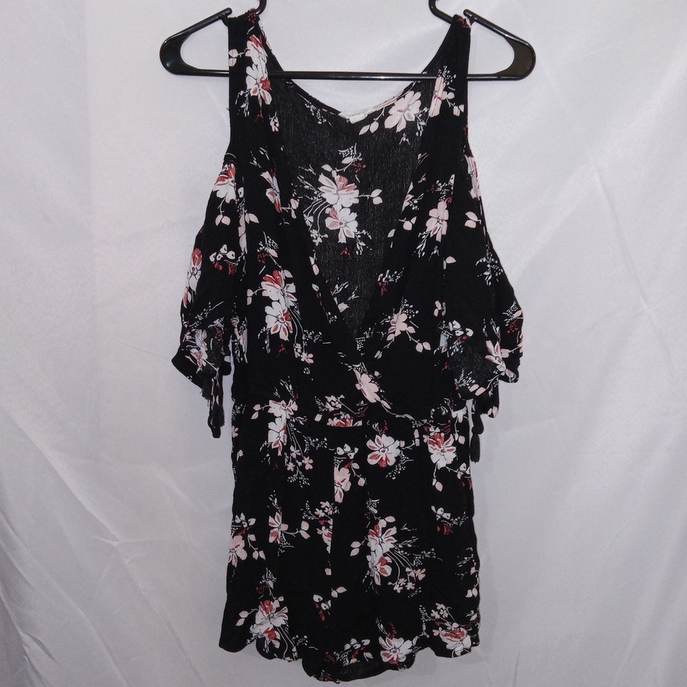 Aeropostale Floral Cold Shoulder Romper Womens Size Small Cottagecore